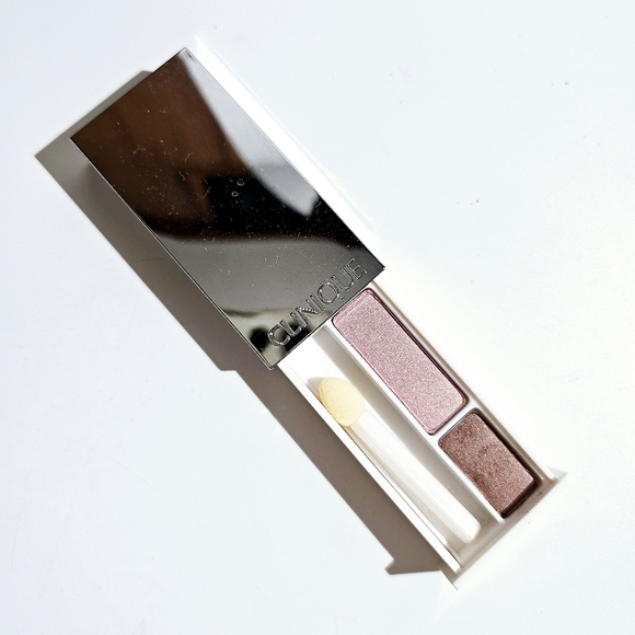 Clinique Colour Sugar Eyeshadow Duo Strawberry fudge New LE - Picture 1 of 3
